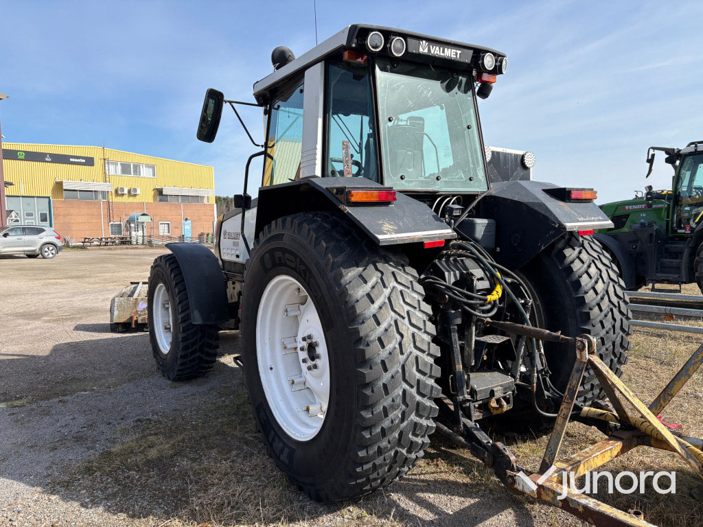 Traktor - Valmet, 8300