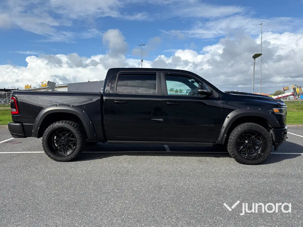 Pickup Dodge Ram 1500 Limited Night Edition