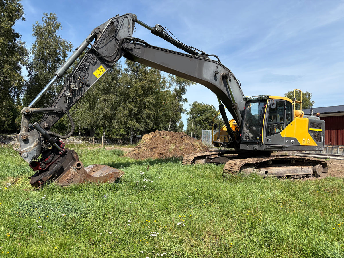 Bandgrävare Volvo EC250EL