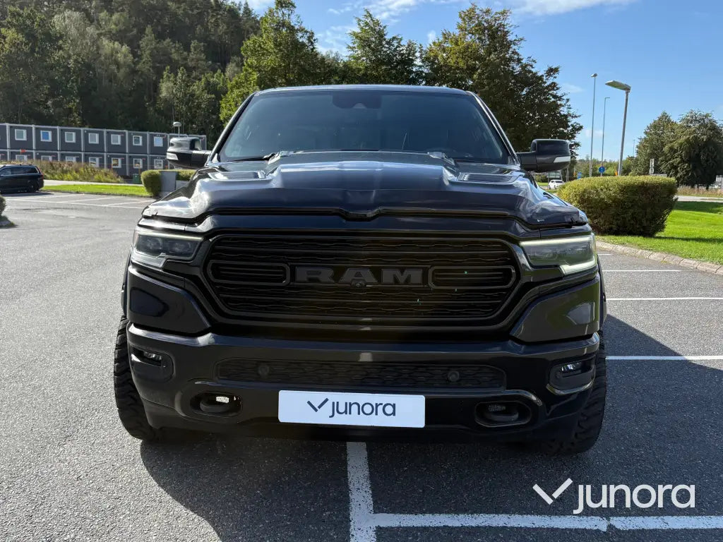 Pickup Dodge Ram 1500 Limited Night Edition