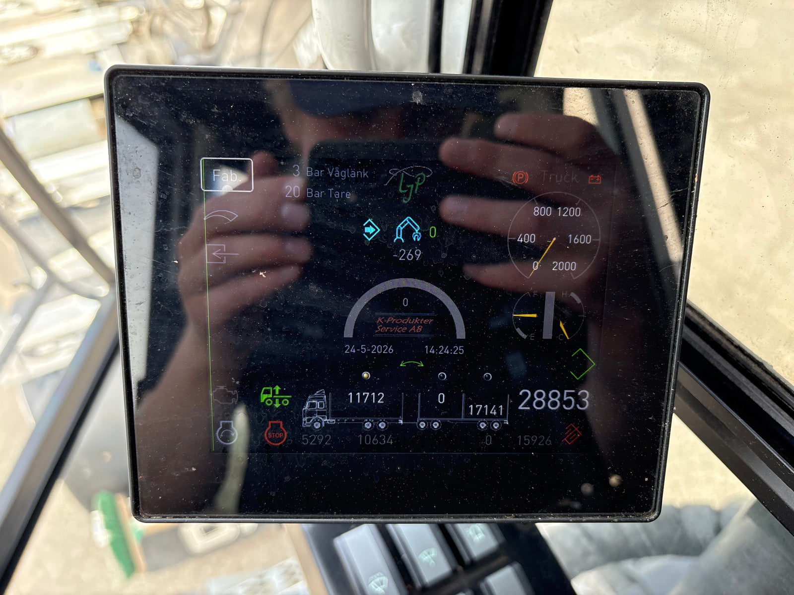 Timmerbil med kran - Scania, R660B6X4NB