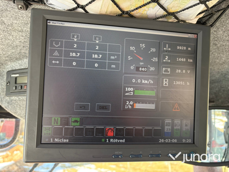 Skotare + Flistugg - Valmet, 890.3, Erjo 9/93