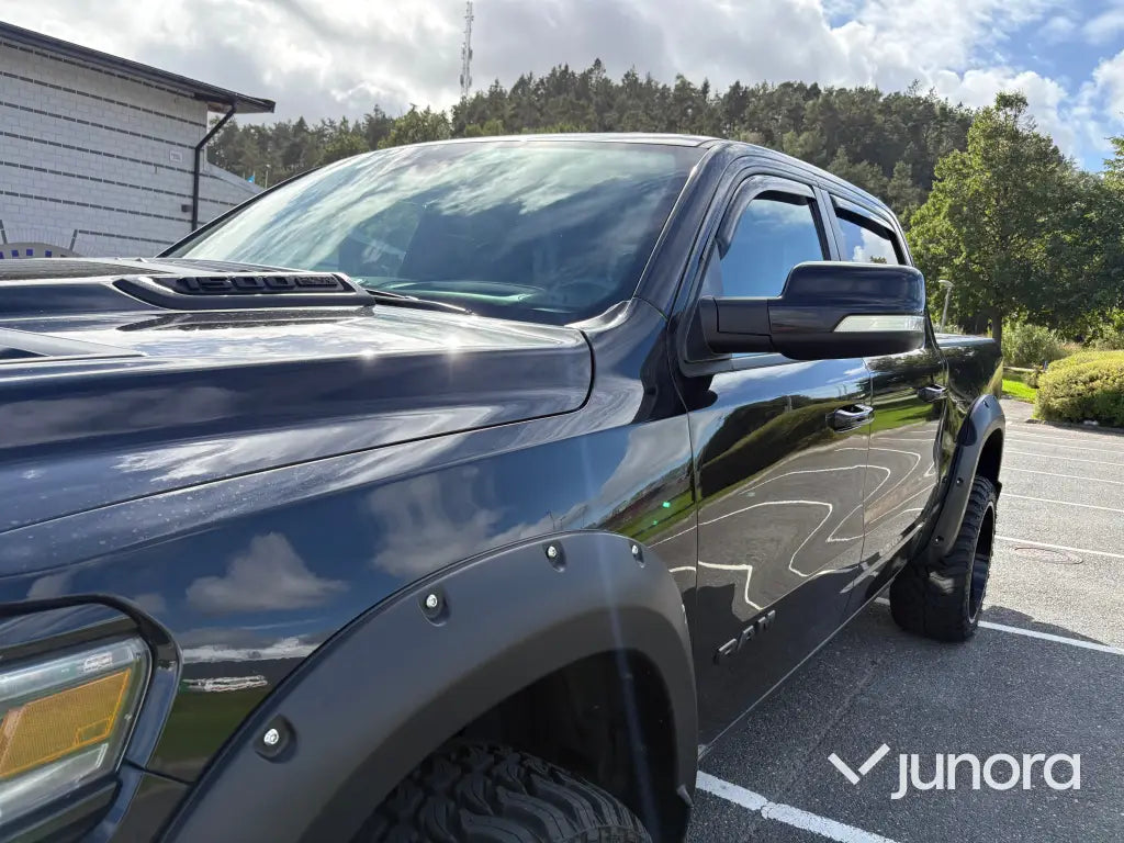Pickup Dodge Ram 1500 Limited Night Edition