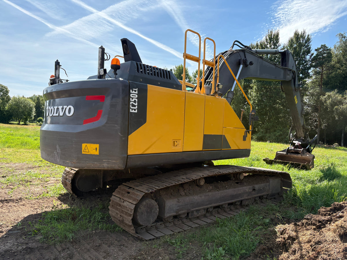 Bandgrävare Volvo EC250EL