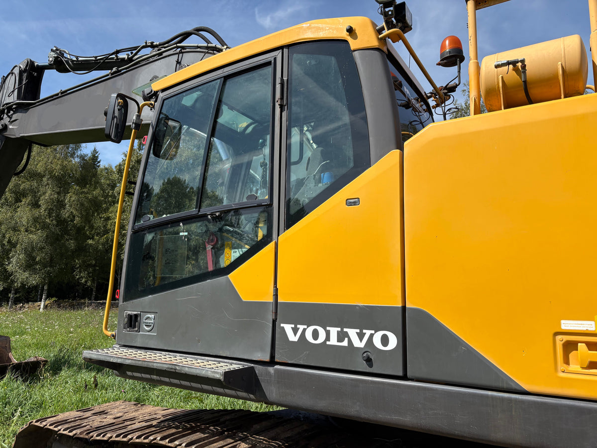 Bandgrävare Volvo EC250EL