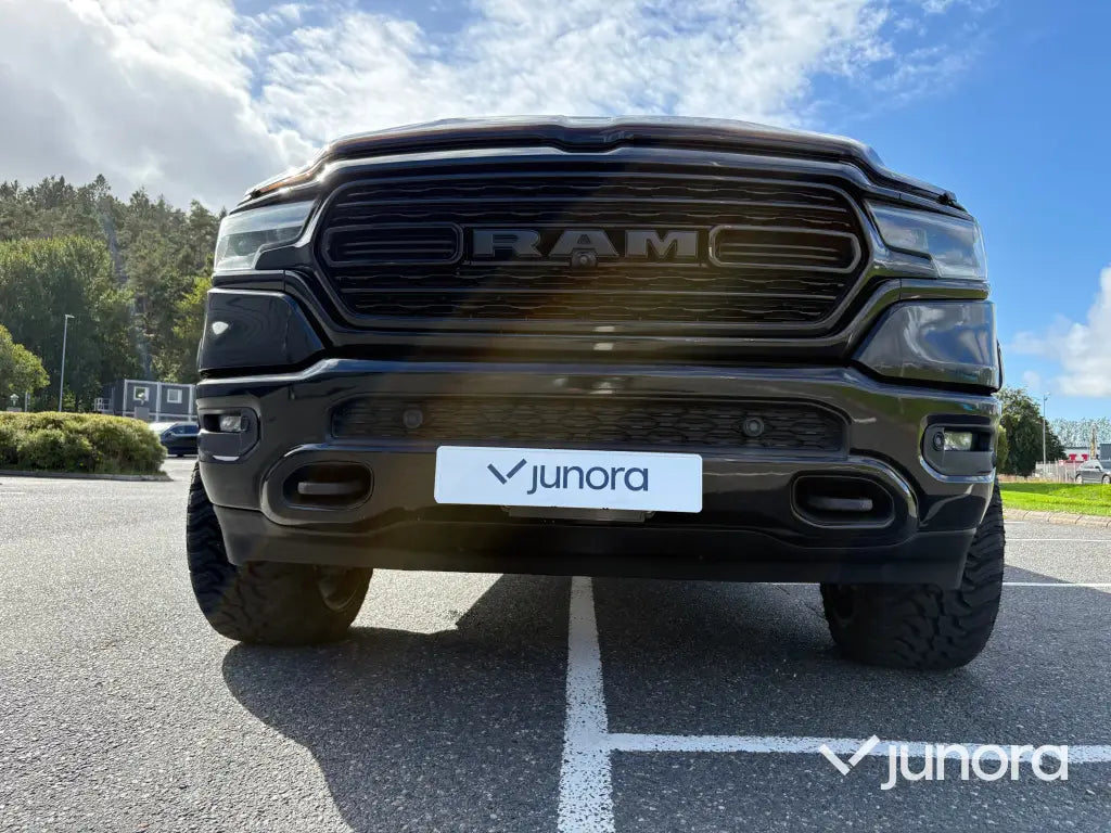 Pickup Dodge Ram 1500 Limited Night Edition