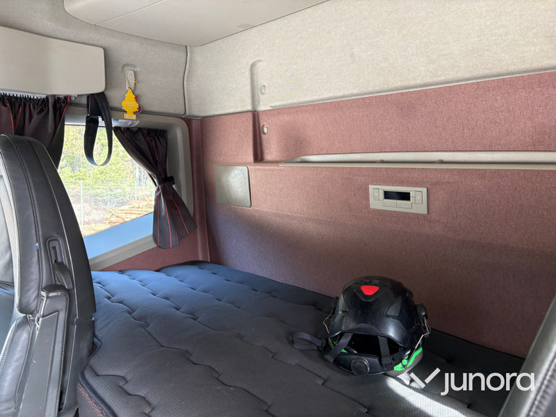 Timmerbil + Kran - Volvo, FH 64R