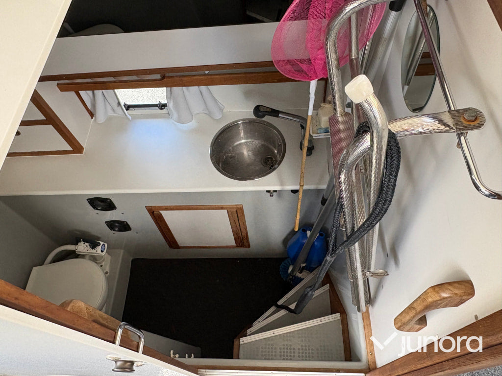 Båt med trailer - Tresfjord, 33 Cabin Cruiser