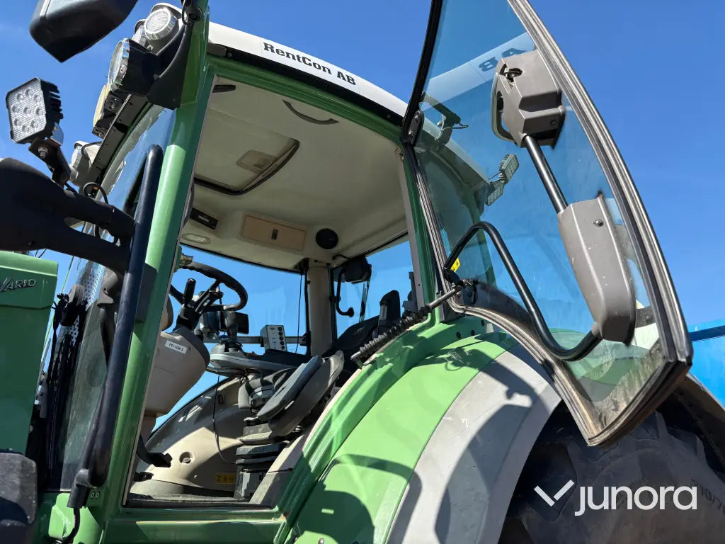 Traktor - Fendt, 828 Vario