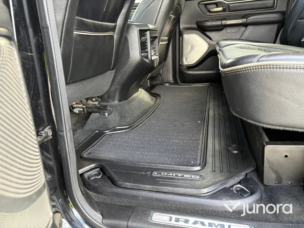 Pickup Dodge Ram 1500 Limited Night Edition