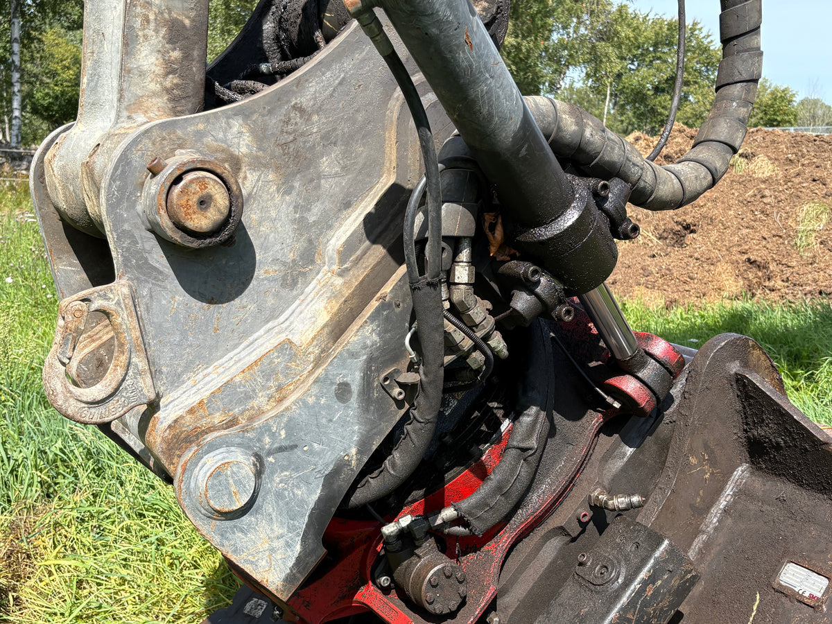 Bandgrävare Volvo EC250EL