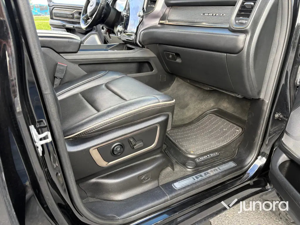 Pickup Dodge Ram 1500 Limited Night Edition