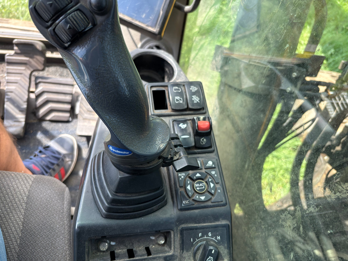 Bandgrävare Volvo EC250EL