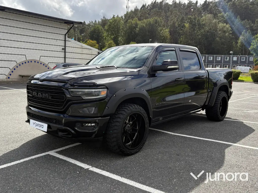 Pickup Dodge Ram 1500 Limited Night Edition