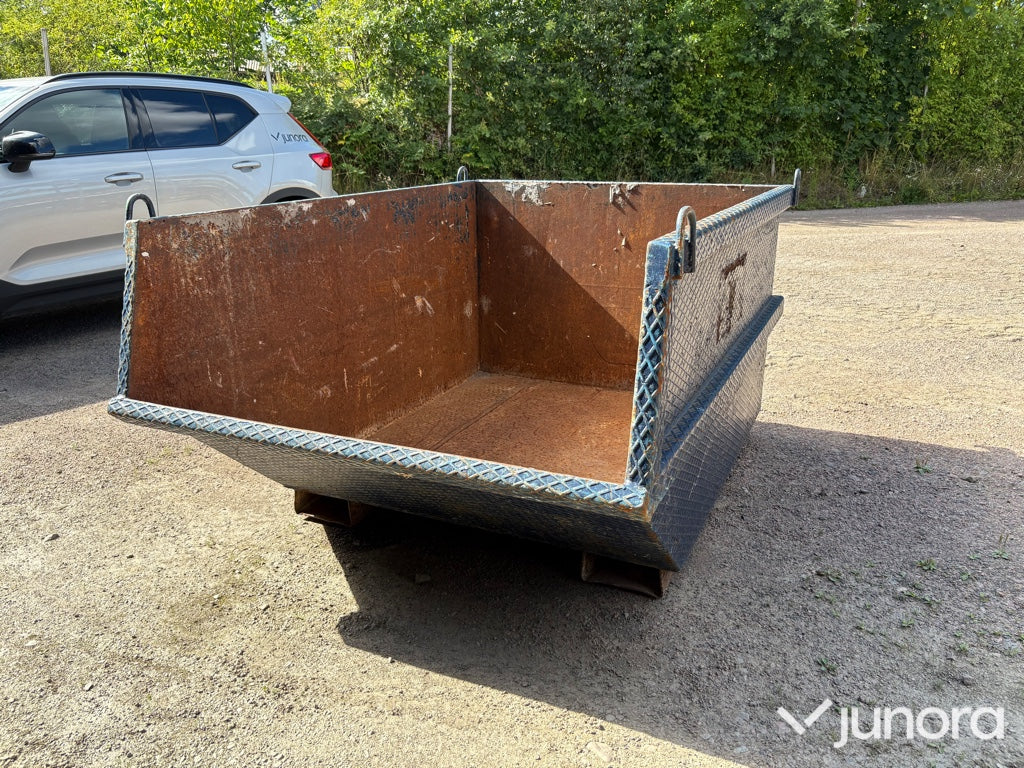 Container