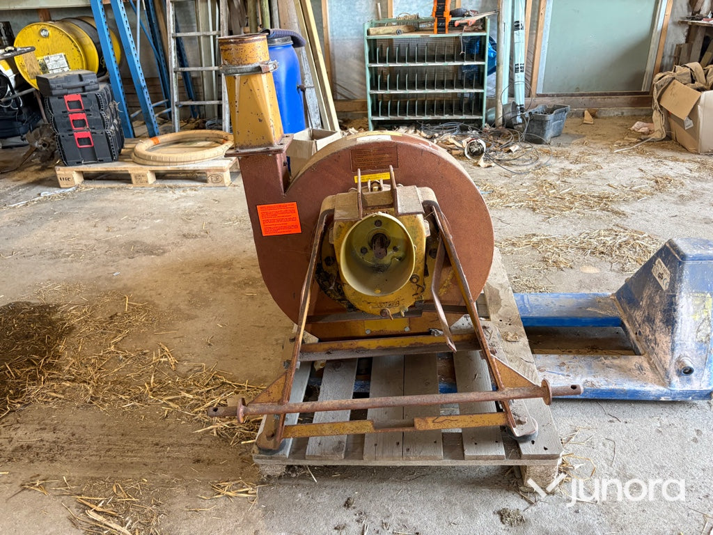 Halmrivare - SKIOLD CV3 HF4