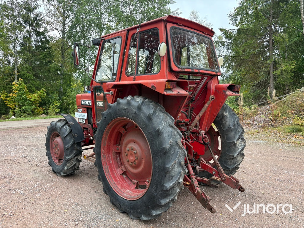 Traktor Volvo BM 2254