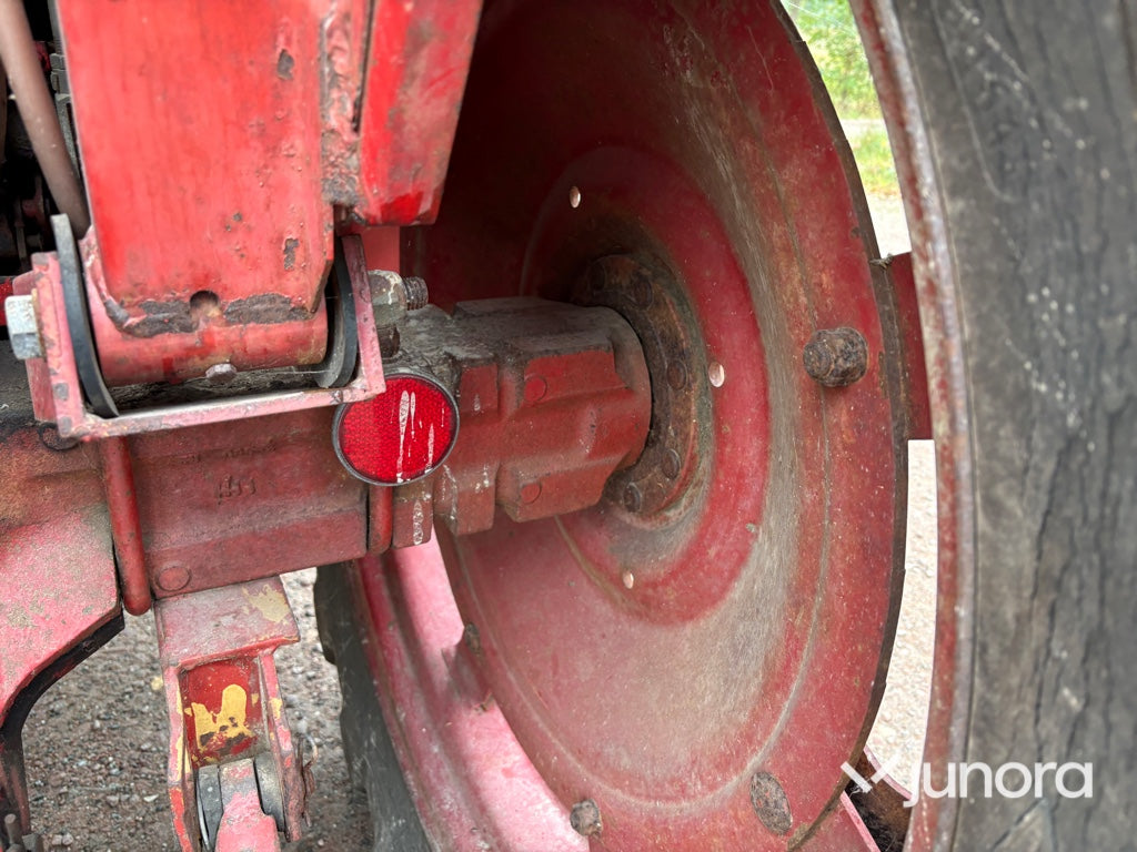 Traktor Volvo BM 2254