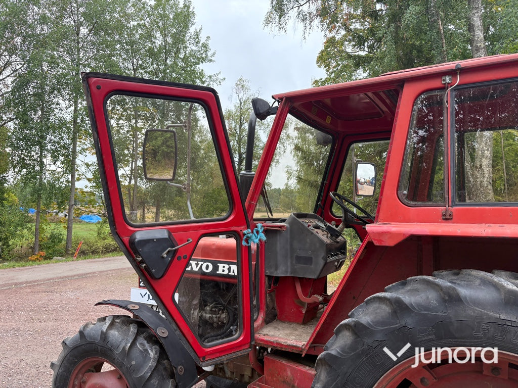 Traktor Volvo BM 2254