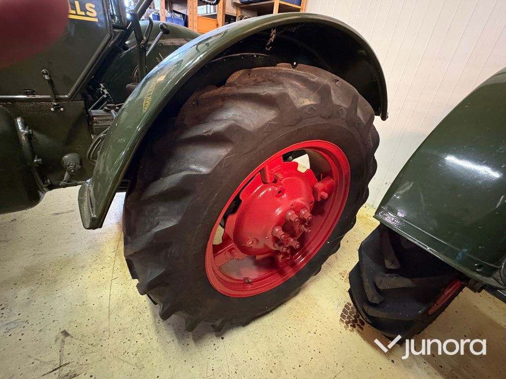 Traktor Bolinder Munktell BM10