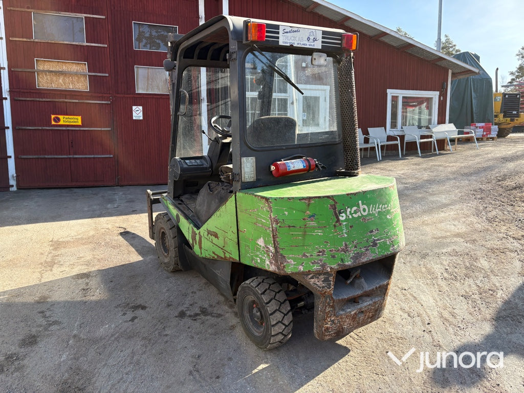 Motviktstruck - Smålands Truck AB, STAB D30 SX3,3