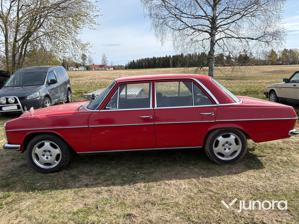 Veteranbil - Mercedes-Benz 220 D/8