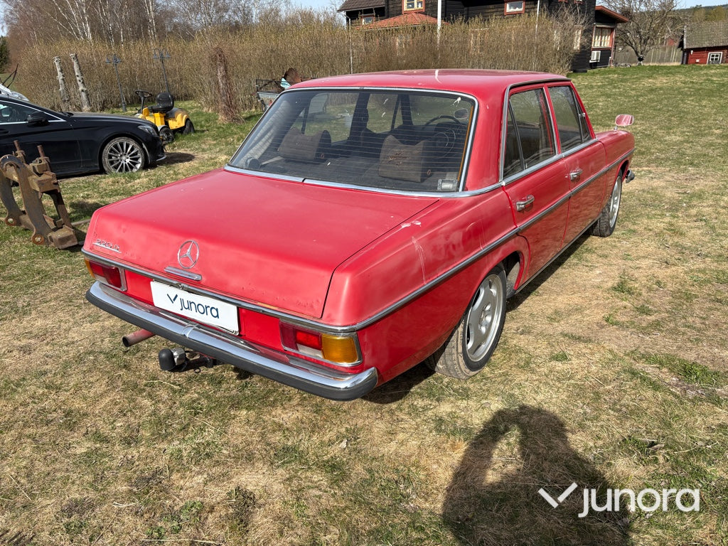 Veteranbil - Mercedes-Benz 220 D/8