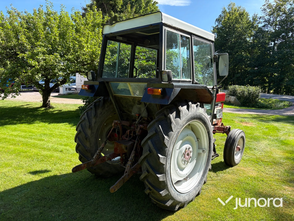 Traktor - International, 484
