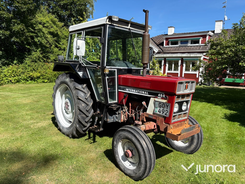 Traktor - International, 484
