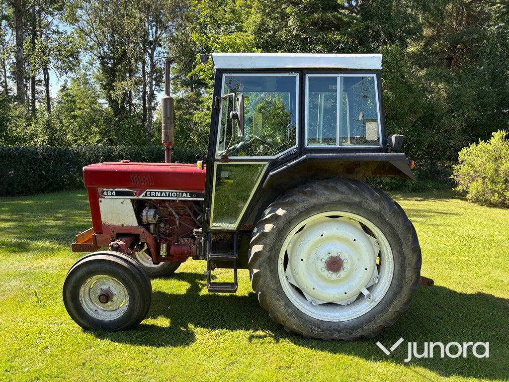 Traktor - International, 484