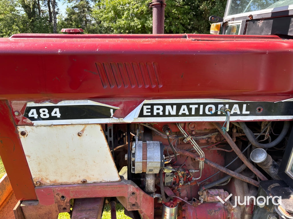 Traktor - International, 484