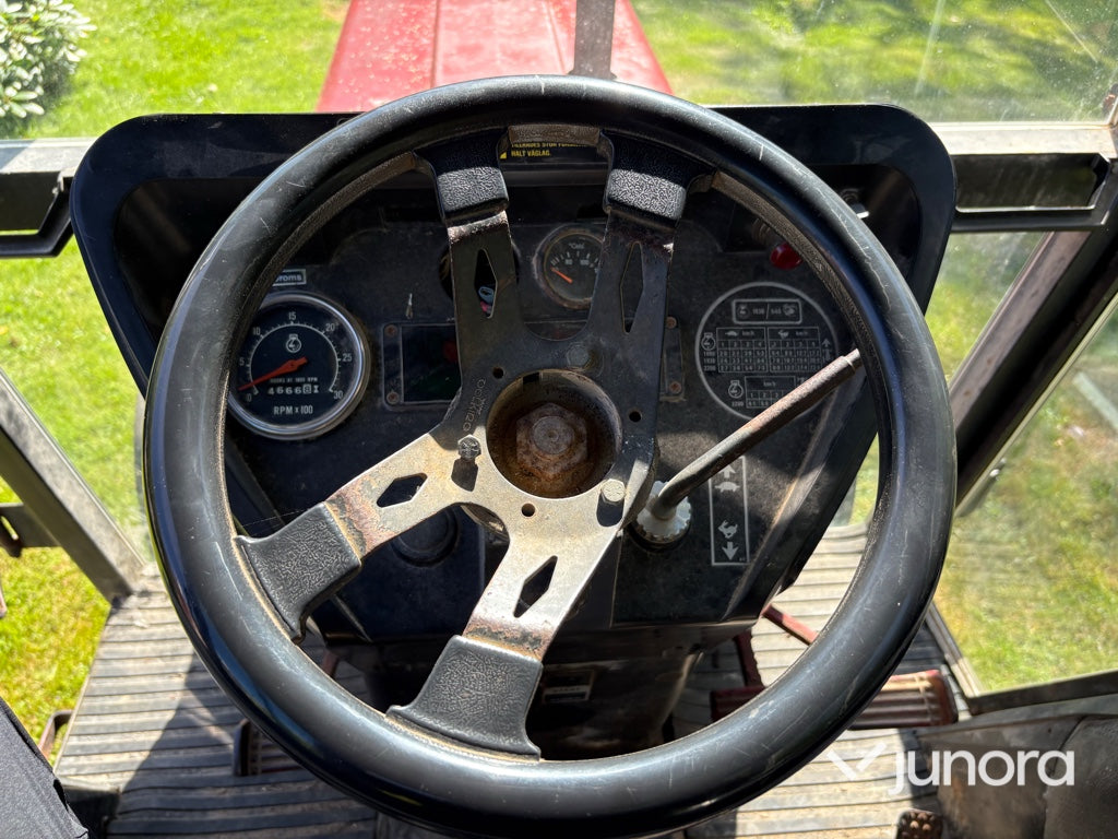 Traktor - International, 484