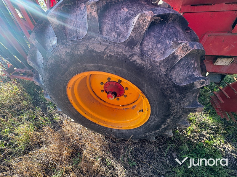 Gödningsspridare Överum 4012