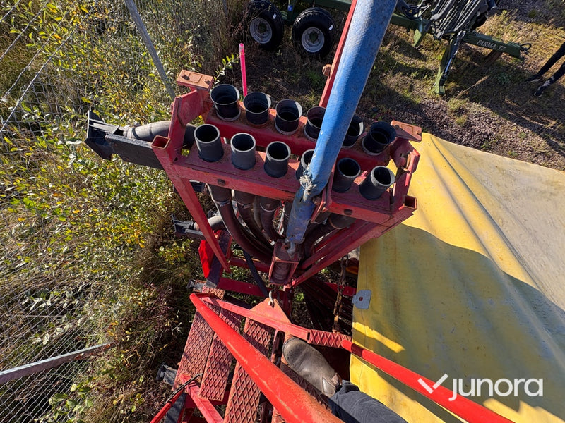 Gödningsspridare Överum 4012