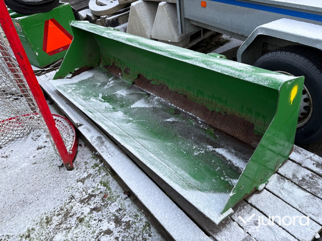 Allroundskopa - John Deere, 1.85m