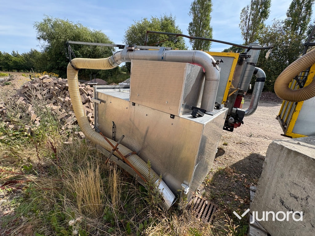 Vacuumlövsug med tippcontainer – Nicodan LS150