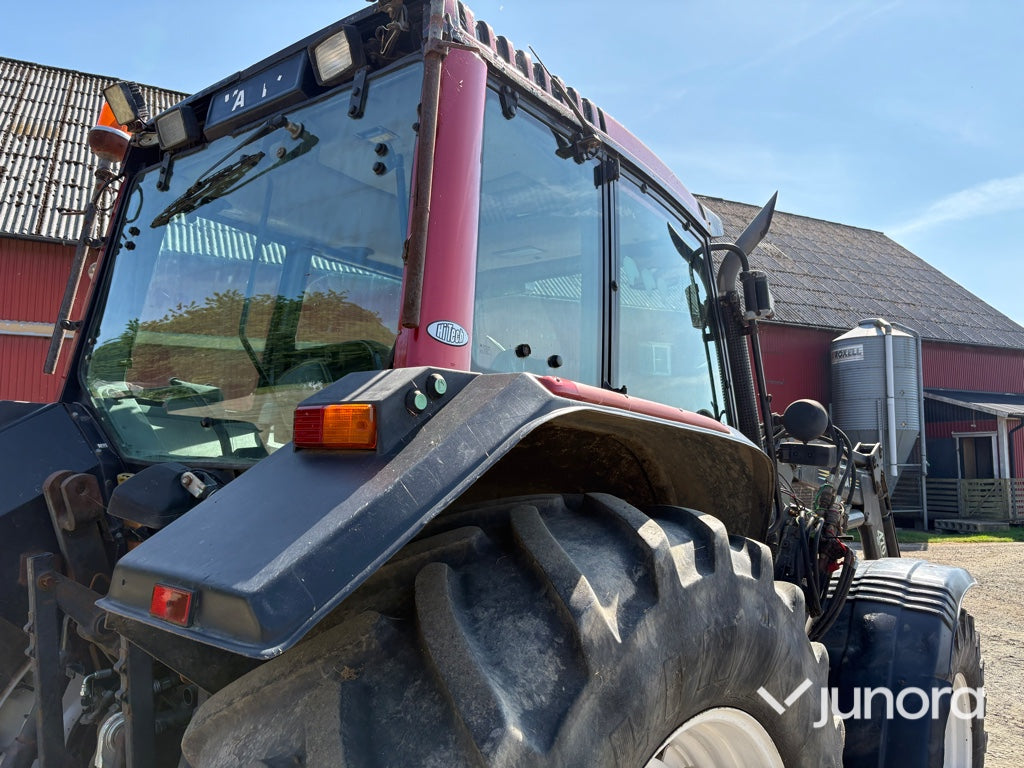 Traktor - Valmet 6850-4 med frontlyft