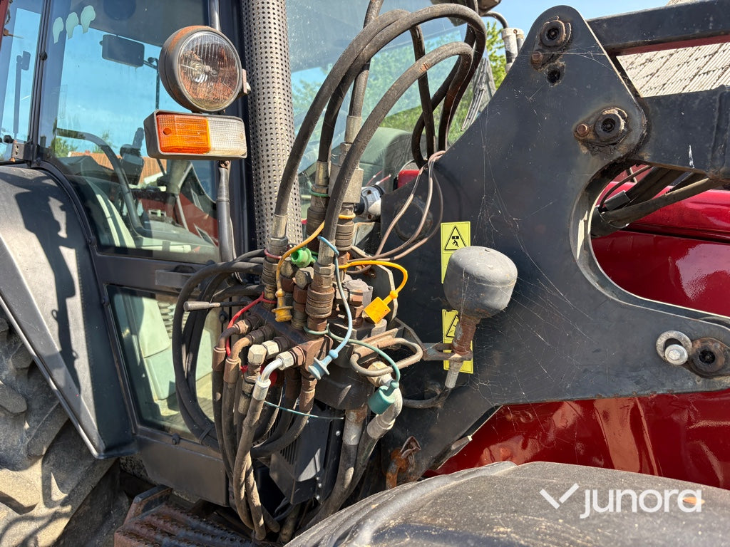 Traktor - Valmet 6850-4 med frontlyft