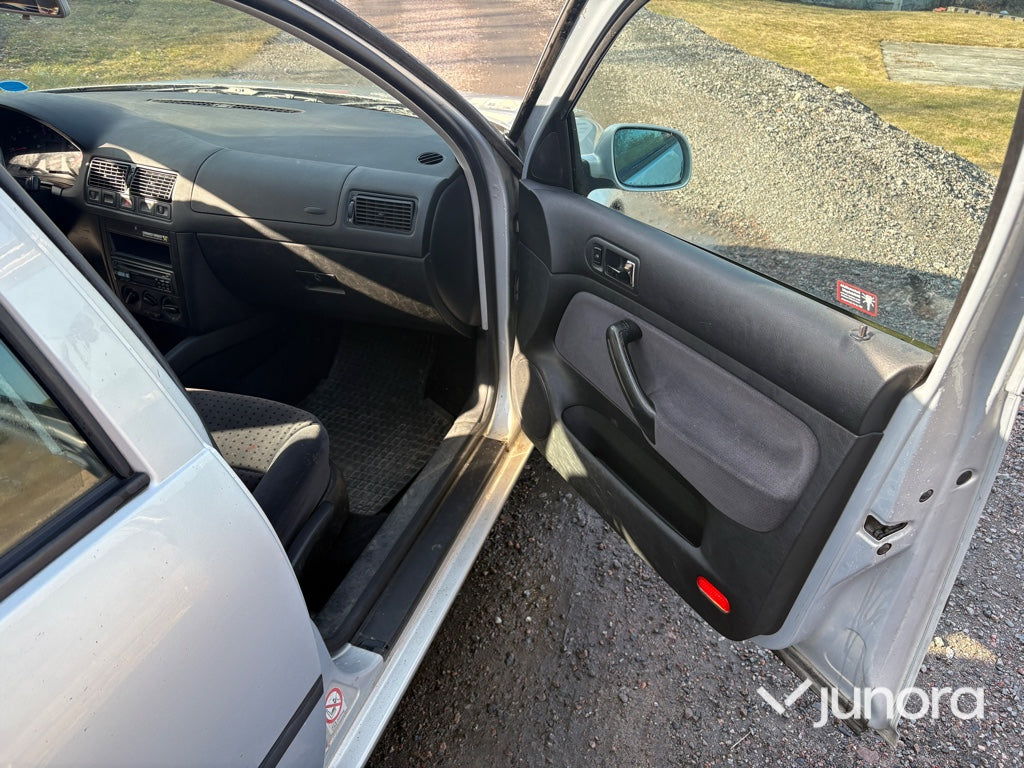 Personbil - Volkswagen Golf IV 1.6
