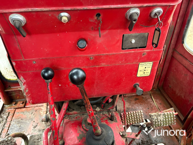 Traktor - Volvo BM T-400