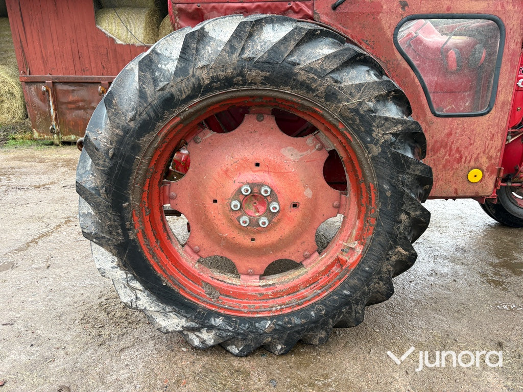 Traktor - Volvo BM T-400