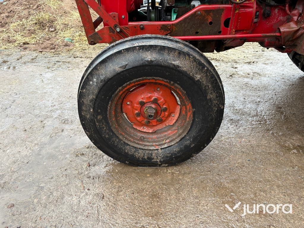 Traktor - Volvo BM T-400