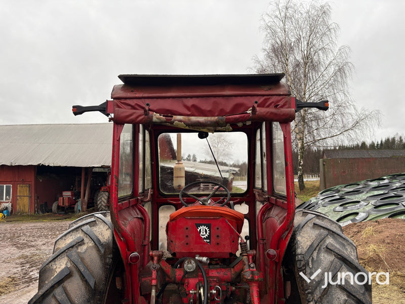 Traktor - Volvo BM T-400