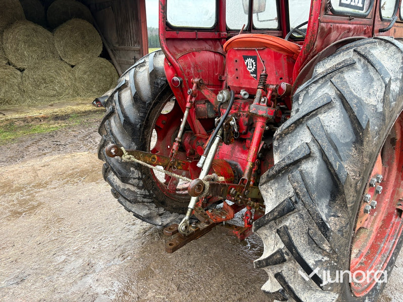 Traktor - Volvo BM T-400