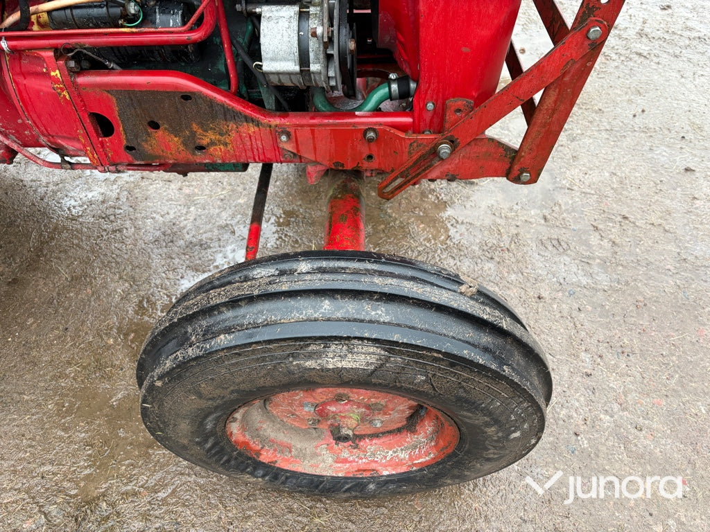 Traktor - Volvo BM T-400