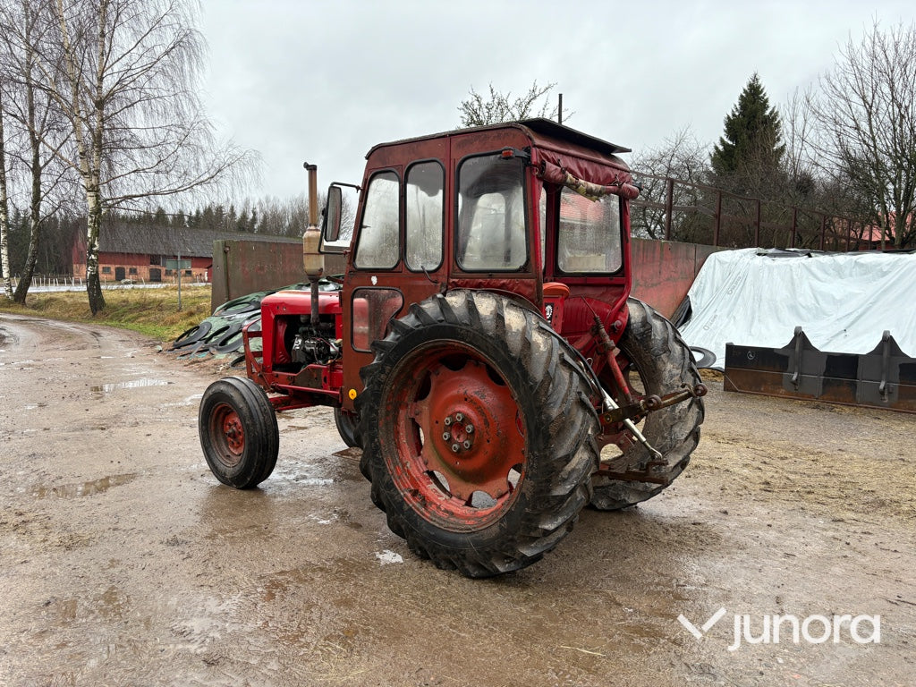 Traktor - Volvo BM T-400