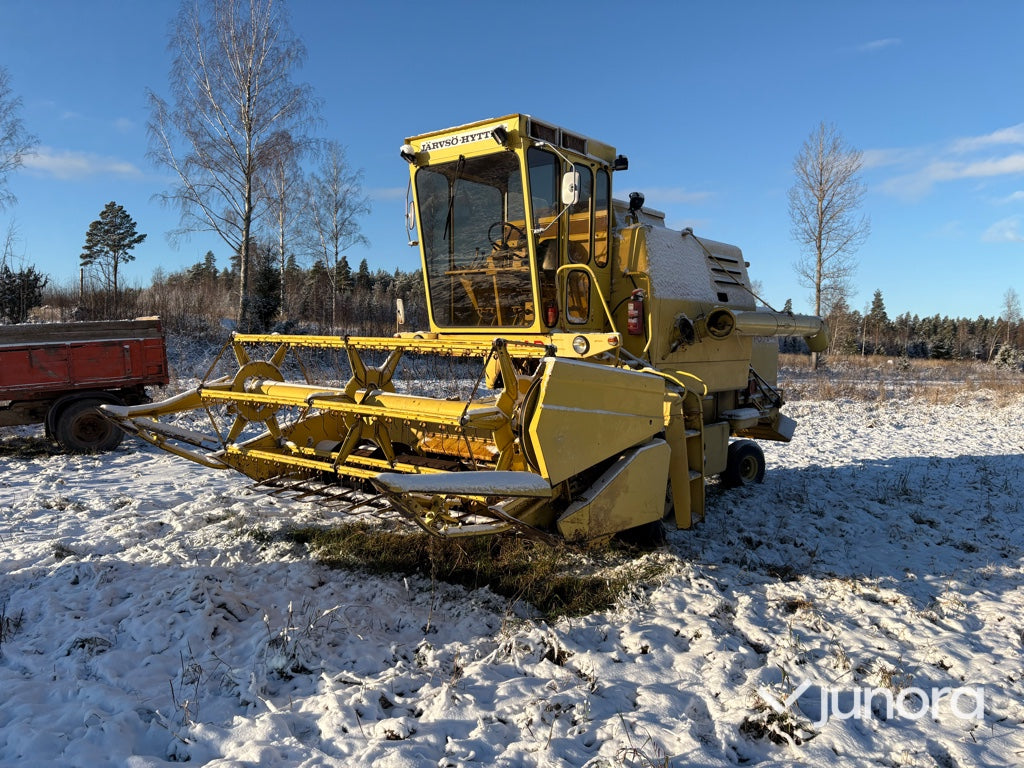 Skördetröska - New Holland, Clayson 1520