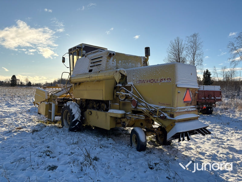 Skördetröska - New Holland Clayson 1520