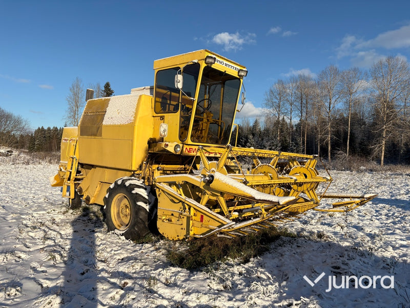 Skördetröska - New Holland Clayson 1520