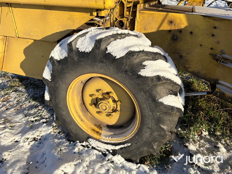 Skördetröska - New Holland Clayson 1520